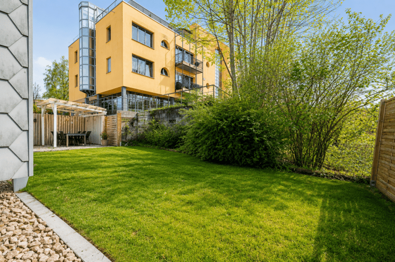 Familienfreundlich. Hell. Zentral 5.5 Zimmer Einfamilienhaus in Oberuzwil (4)