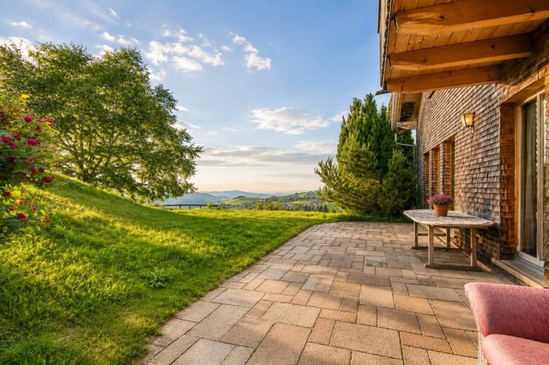 Einzigartiges Vollholzhaus aus Mondholz - gesund wohnen mit Bergsicht und vielseitigen Nutzungsmöglichkeiten (5)