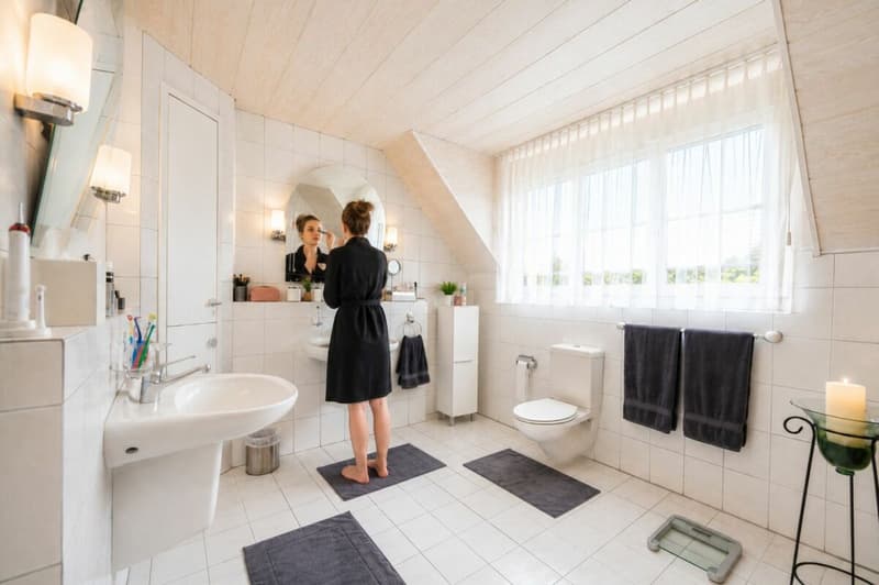 Idyllisches Zuhause an der Bauzonengrenze - charmante Doppelhaushälfte mit Garten und Ausbaupotenzial (21)