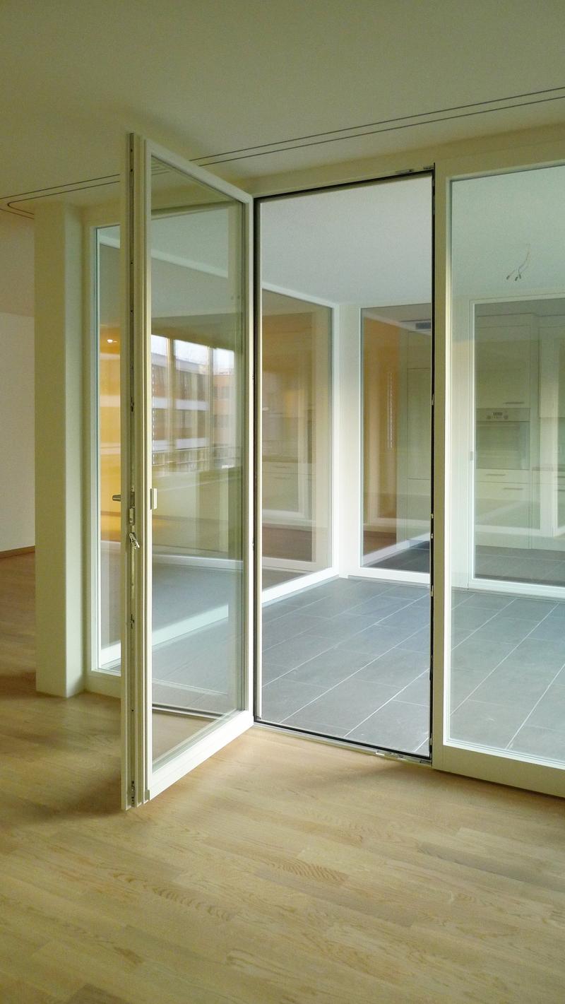 Helle 4.5-Zimmer-Wohnung mit Balkon in Bottmingen (2)