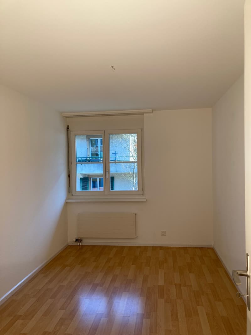 Kinderfreundliche 4.5-Zimmerwohnung im 1.OG (8)