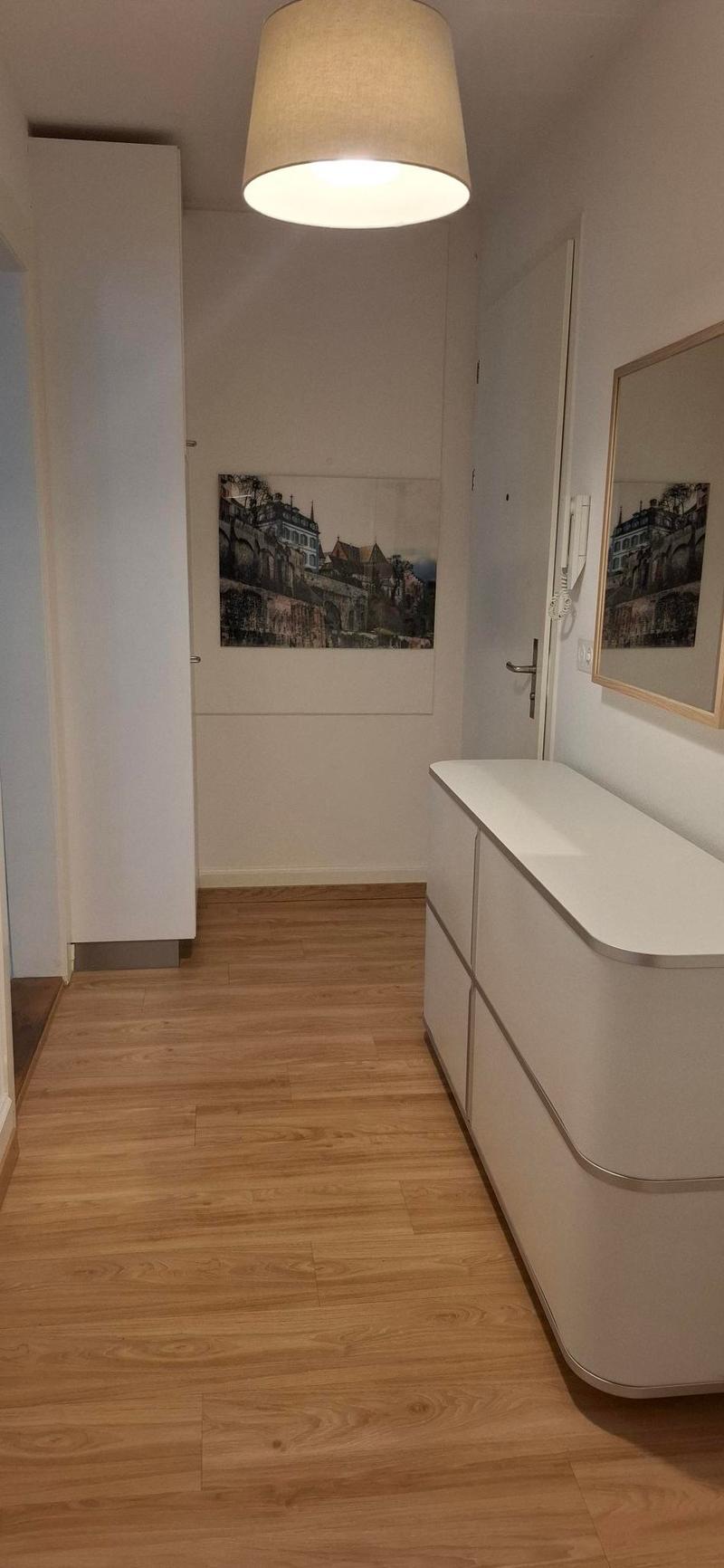 Charmante, möblierte 2-Zimmer-Wohnung mit Balkon (1)