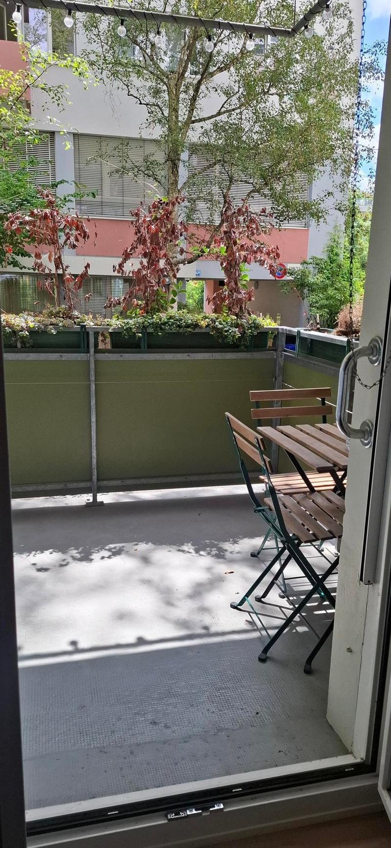 Charmante, möblierte 2-Zimmer-Wohnung mit Balkon (4)
