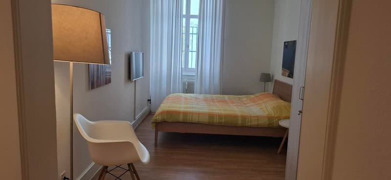 Charmante, möblierte 2-Zimmer-Wohnung mit Balkon (8)