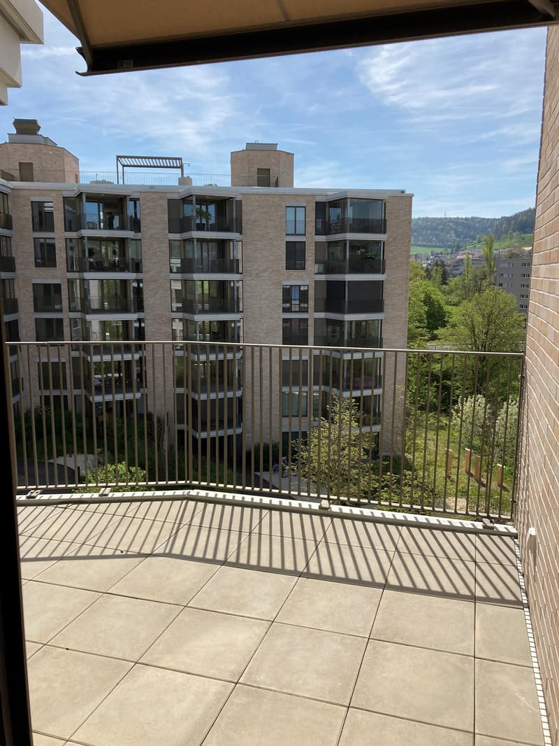 Beispielbild (Balkon innen)