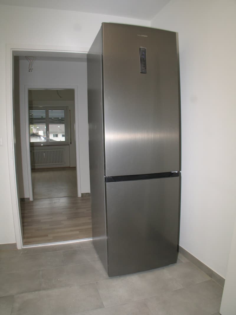 Charmante 4-Zimmer-Wohnung mit Balkon in Allschwil frisch renoviert (3)