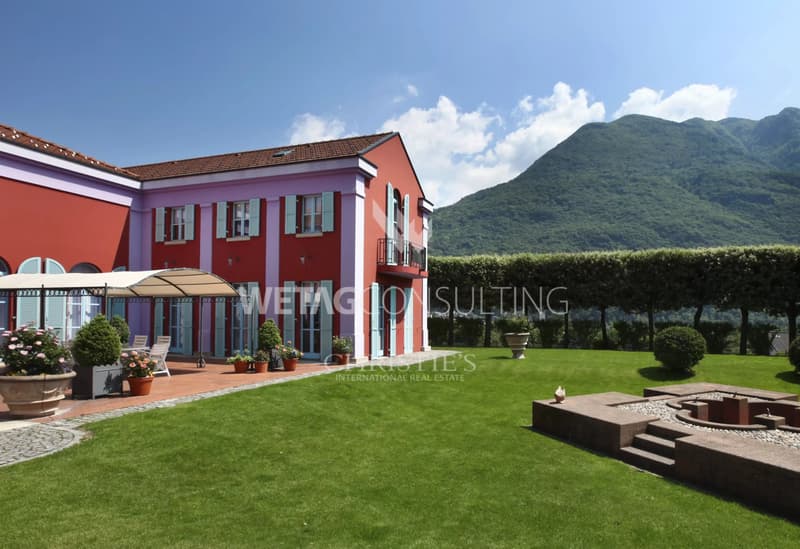 Herrschaftliche Villa in Bellinzona mit Aussicht ins Grüne zu verkaufen (2)