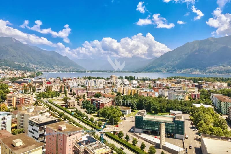 Duplex-Penthouse mit 360-Grad-Sicht in zentraler Lage mit Blick auf den Lago Maggiore zu verkaufen in Locarno (1)