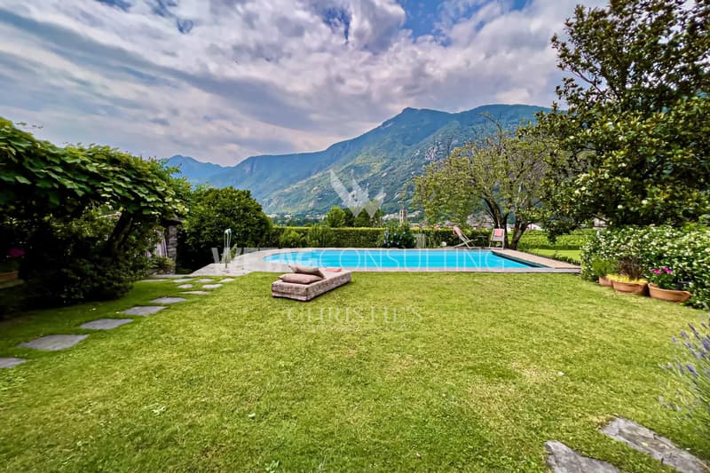 Charmante Villa im Landhausstil mit mediterranem Charme zu verkaufen in Roveredo (GR) (2)