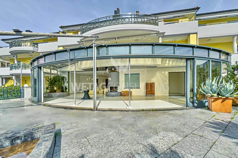 Muralto: Moderne, helle Wohnung mit grosser Terrasse & Wintergarten zu verkaufen (1)