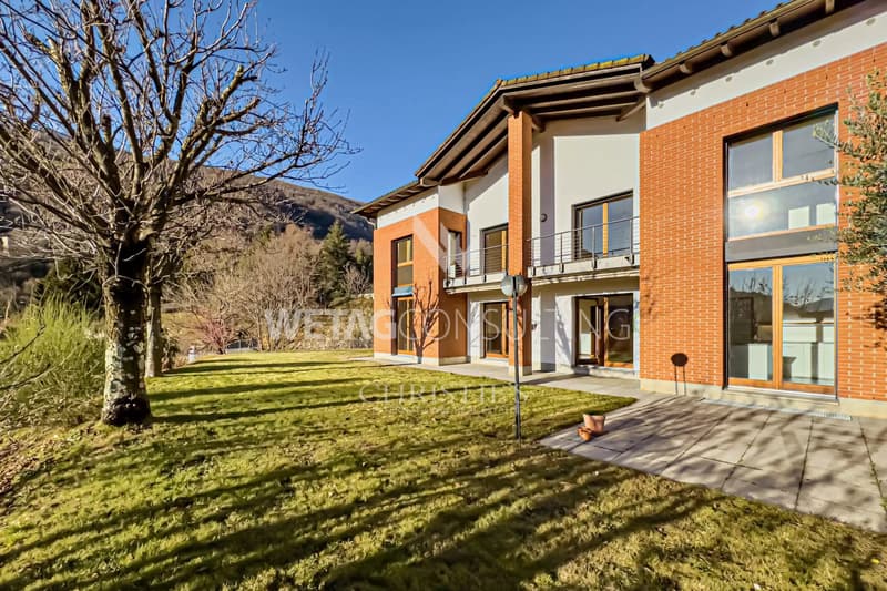 Villa mit Garten in Lugano-Bioggio zu verkaufen (1)