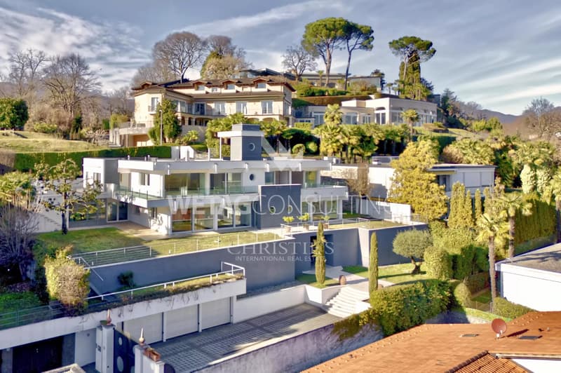 Lugano-Sorengo: moderne Villa mit atemberaubendem Blick auf den Luganersee & Pool zu verkaufen (1)