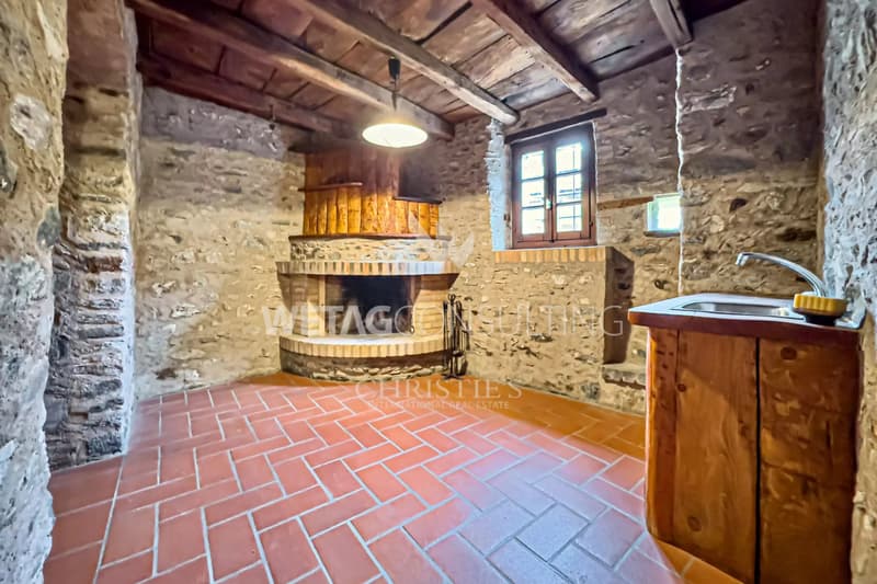 Lugano-Lugaggia: traditionelles Tessiner Haus zu verkaufen (12)