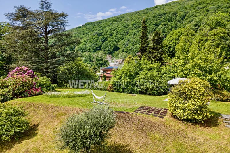 Lugano Bosco-Luganese: zu verkaufen exklusives Baugrundstück von 3'581 m² im Grünen mit Seesicht, inklusive schöner Villa (2)