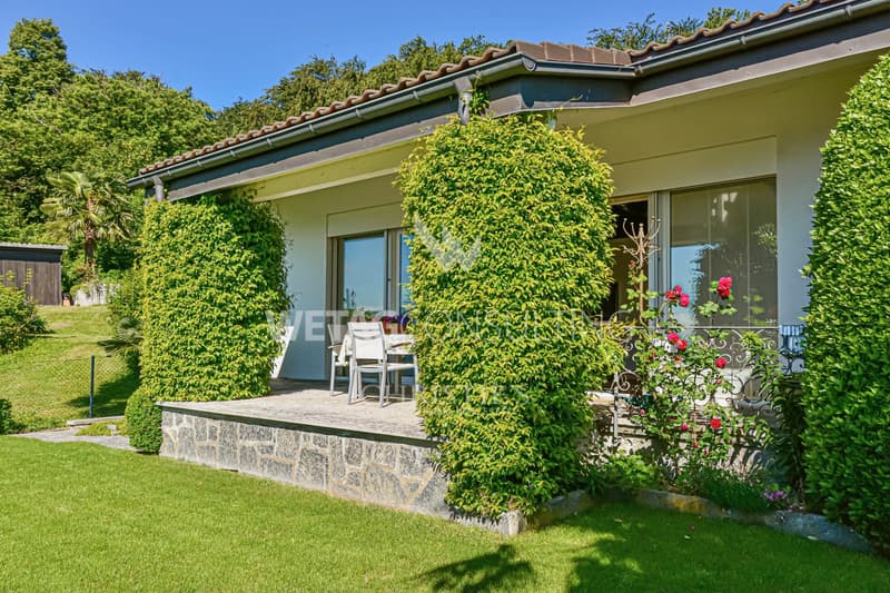 Villa elegante in vendita a Carona (1)