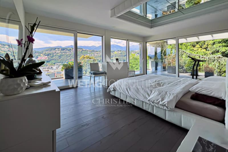 Lugano-Pregassona : grand appartement penthouse avec une vue magnifique sur la ville et en partie sur le lac de Lugano à vendre (5)