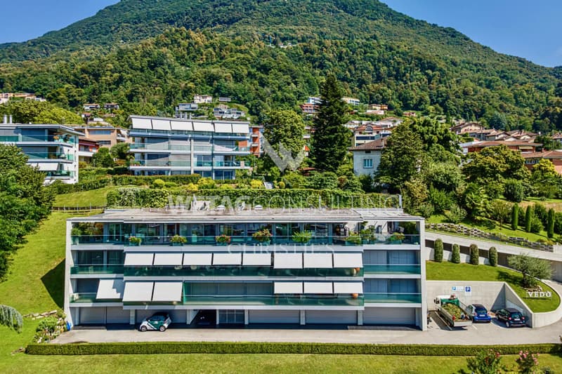 Lugano-Pregassona : grand appartement penthouse avec une vue magnifique sur la ville et en partie sur le lac de Lugano à vendre (9)