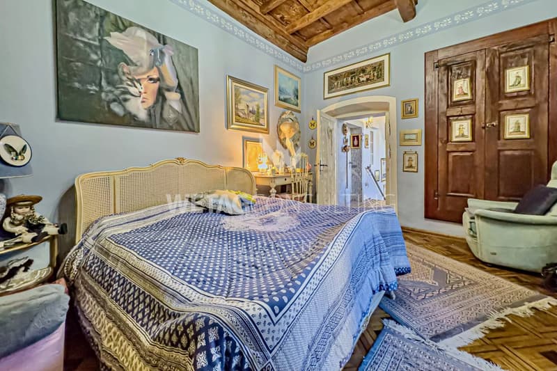 Historic Patrician House with Inner Courtyard for Sale in Brissago (6)