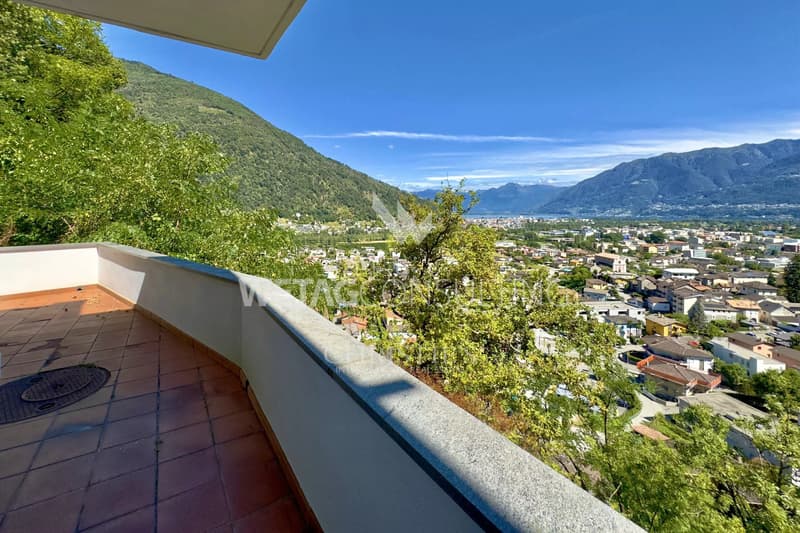 Losone: Wunderschöne, zu renovierende Villa im Grünen zu verkaufen (7)
