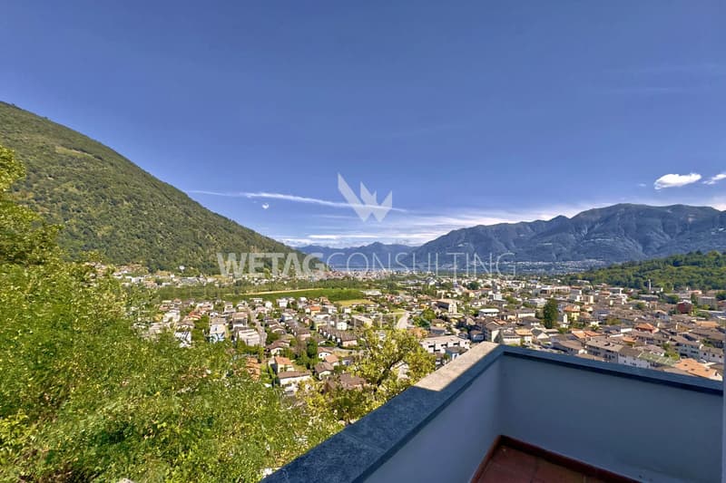 Losone: Wunderschöne, zu renovierende Villa im Grünen zu verkaufen (6)