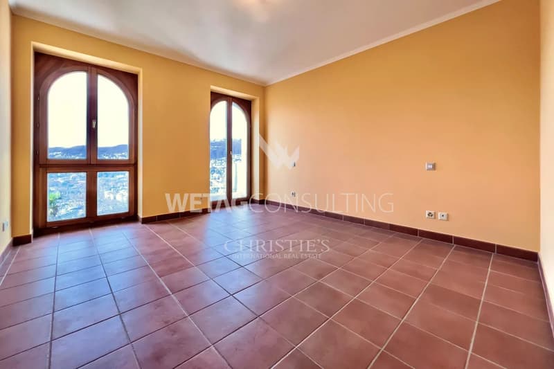 Ruvigliana: Appartamento con vista lago splendida & piscina in vendita (8)