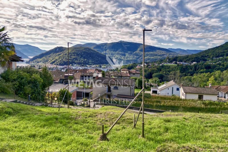 Lugano-Neggio: Baugrundstück von 1'137 m² mit Blick auf den Luganersee zu verkaufen (2)