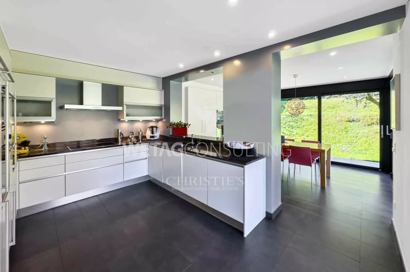 Lugano/Riva San Vitale : Villa moderne avec vue imprenable sur le lac de Lugano à vendre (6)