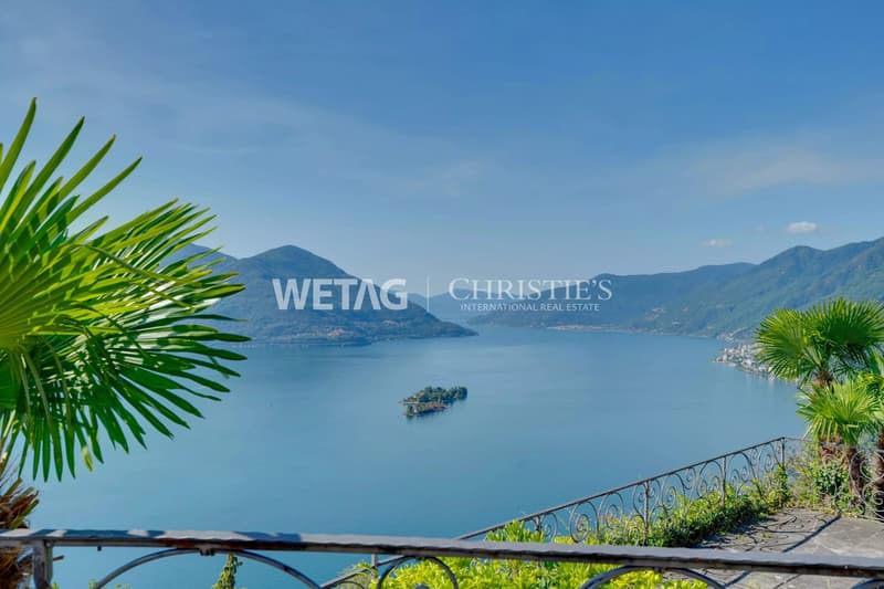 Zu renovierende mediterrane Villa an Toplage mit 180 Seeblick in Ronco sopra Ascona zu verkaufen (1)