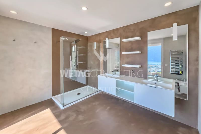 A Lugano: Elegante villa a schiera con giardino privato & ampia vista lago in vendita, anche utilizzabile come seconda casa (7)