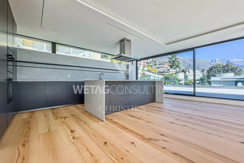 Appartamento penthouse duplex di lusso 5,5 locali con vista sul Lago Maggiore ad Ascona in vendita (7)