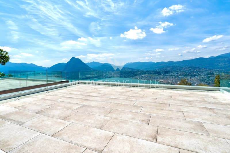 Villa a schiera moderna con giardino &amp; vista lago a Lugano-Aldesago in vendita, adatta anche come seconda casa (1)