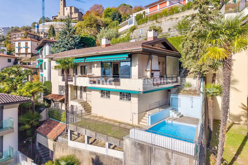 Villa with a magnificent view of Lake Lugano for sale in Lugano-Castagnola (13)