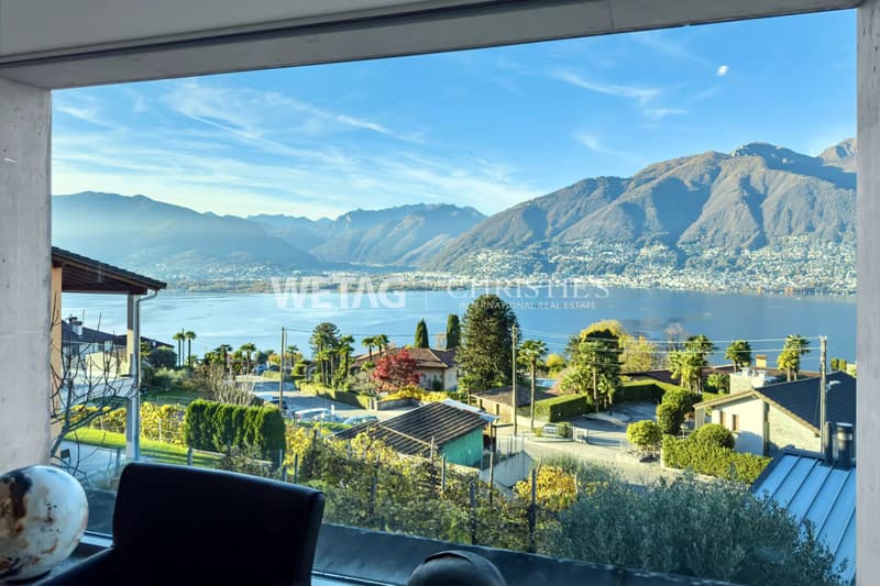 Villa exclusive avec vue panoramique, terrasses spacieuses & piscine extérieure à Gambarogno à vendre (3)