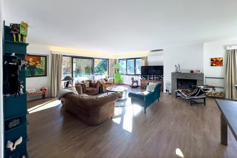 Maison multifamiliale élégante avec piscine extérieure dans un emplacement stratégique à Ascona à vendre (3)