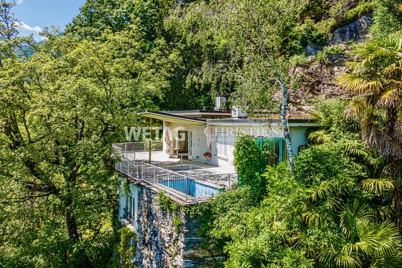 Villa à rénover dans un emplacement spectaculaire avec vue panoramique sur le lac à Ascona à vendre (5)