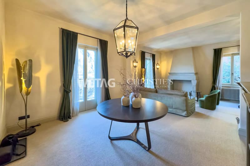 Villa prestigieuse à vendre au bord du lac à Campione d'Italia, avec dock privé et deux emplacements de bateau (4)