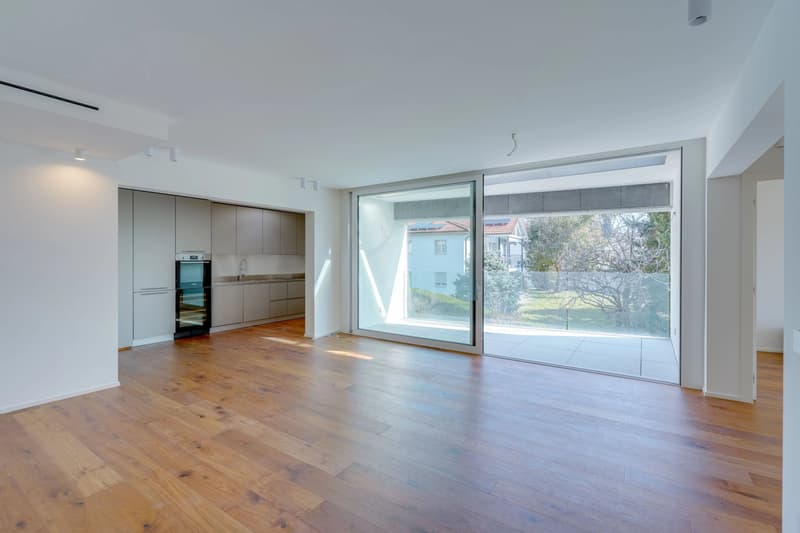 Moderne Wohnung in Comano zu verkaufen, kürzlich renoviert ? auch ideal als Zweitwohnsitz geeignet (7)