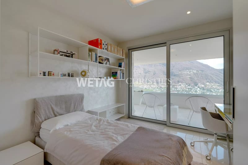 Lugano-Porza: Elegante Wohnung mit Blick auf den Luganersee & privatem Pool  zu verkaufen ? auch als Zweitwohnsitz möglich (9)