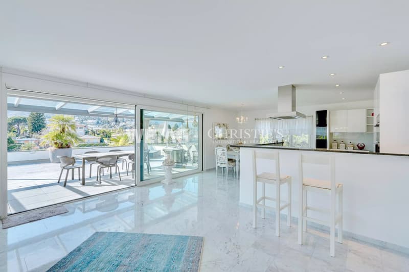 Ascona: In der Nähe des Golf Club Patriziale, modernes & grosszügiges Penthouse mit weitläufiger Terrasse zu verkaufen (9)