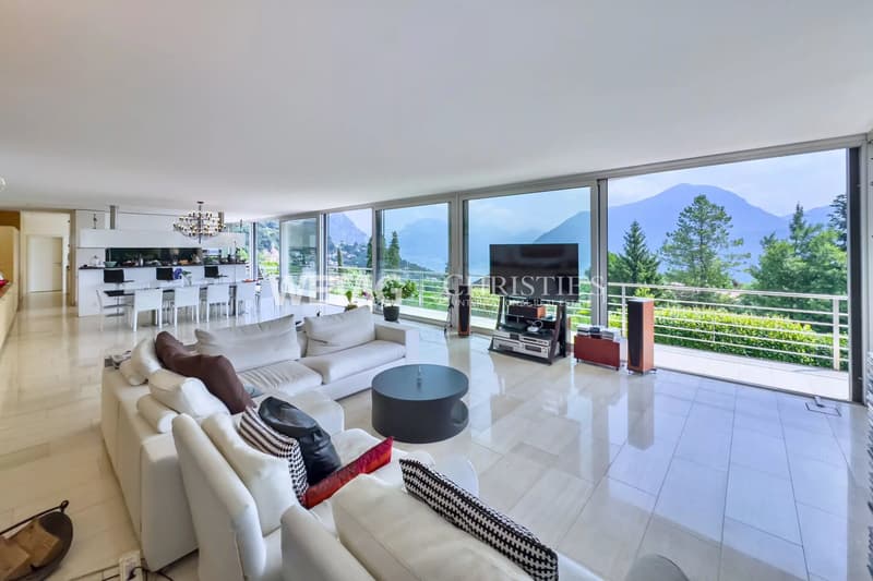 Lugano-Carona: moderne Villa in Carona mit Blick auf den Luganersee, eingebettet im Grünen mit Privatsphäre (3)