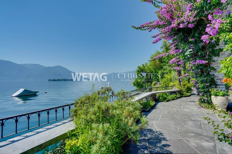 Porto Ronco: Exklusive Villa im mediterranen Stil direkt am See mit Bootsplätzen ideal auch als Ferienresidenz zu verkaufen (7)