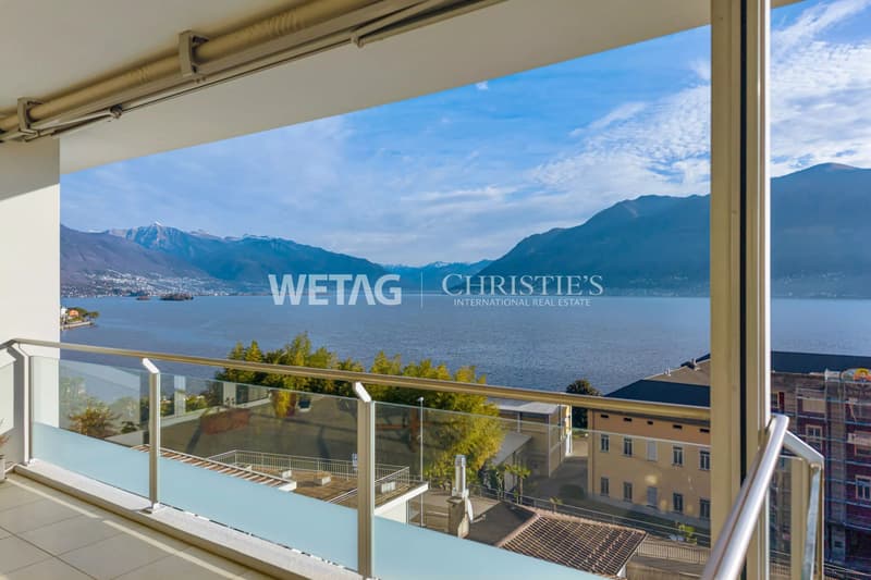 Moderne Attikawohnung mit grosszügigen Terrassen & Blick auf den Lago Maggiore in Brissago zu verkaufen (2)