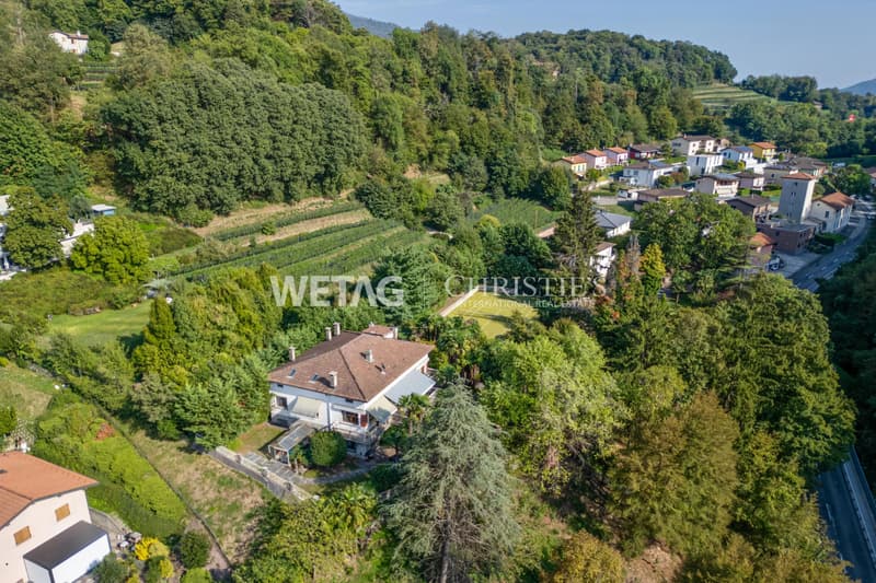 Lugano-Castel San Pietro: Elegante Villa inmitten einer grünen Oase mit Tennisplatz zu verkaufen ? Erstwohnsitz (1)