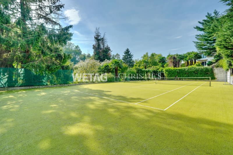Lugano-Castel San Pietro: Elegante Villa inmitten einer grünen Oase mit Tennisplatz zu verkaufen ? Erstwohnsitz (6)