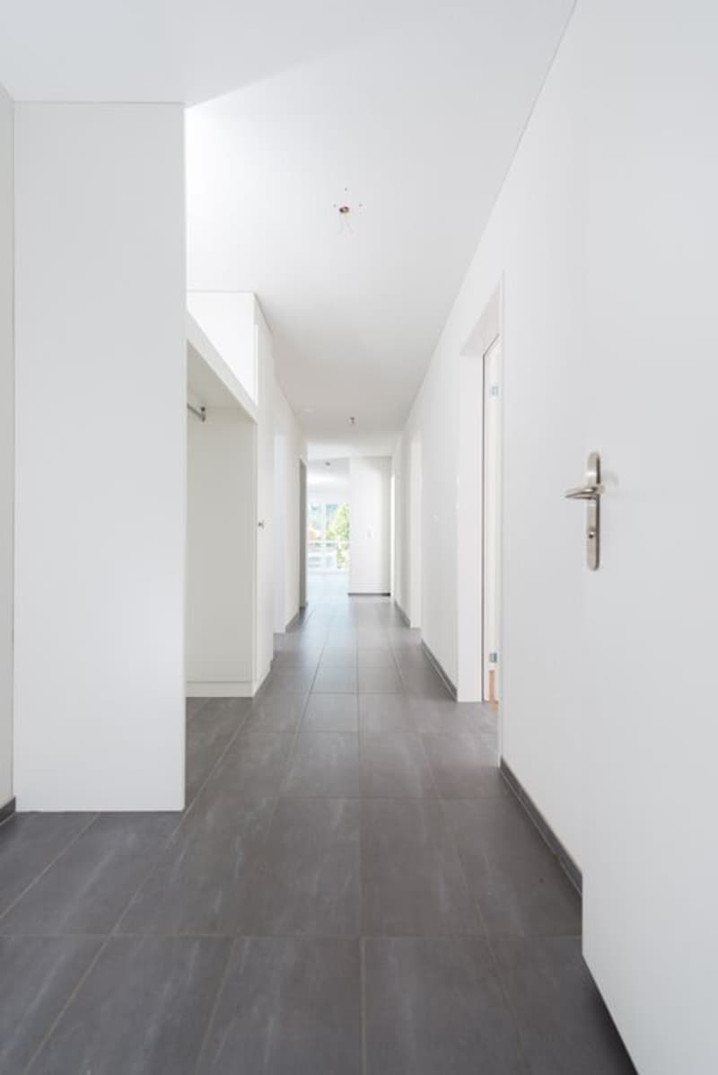 Helle 4.5-Zimmer-Wohnung mit Balkon in Rothrist (2)