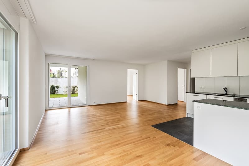 Moderne 4.5-Zimmerwohnung im 1. Obergeschoss, ruhige Lage (2)