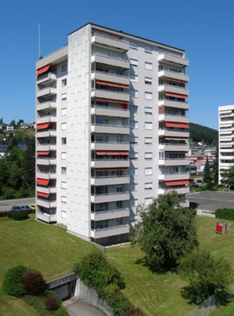 Sonnige Wohnung mit Gartensitzplatz (1)