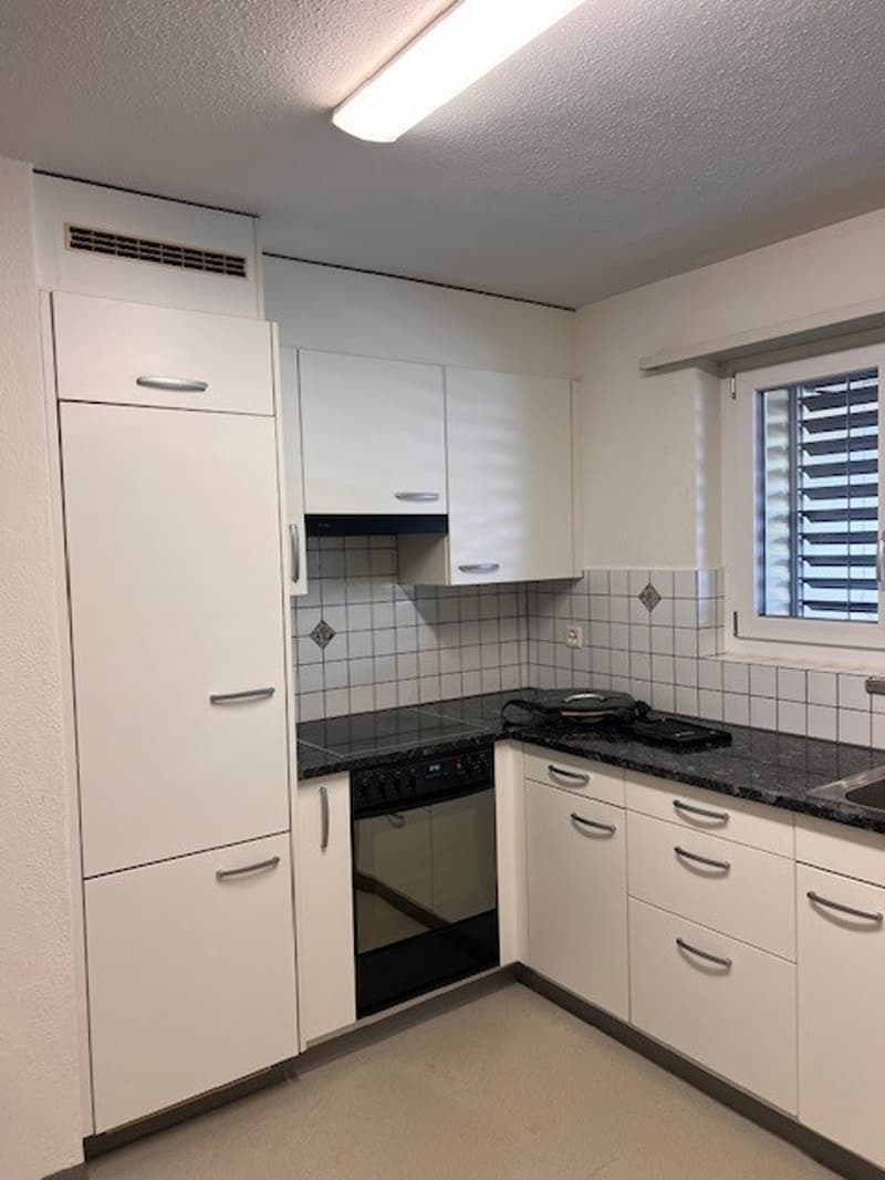 zentral gelegene Wohnung mit grosszügigem Balkon (2)