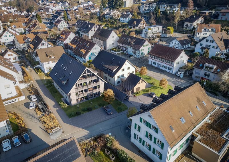 Exklusives Wohnen an bester Lage in Bachenbülach. (2)