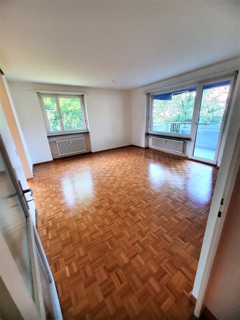 Helle und geräumige 4.5-Zimmerwohnung in Allschwil (5)